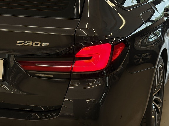 BMW 530e 15 of 30