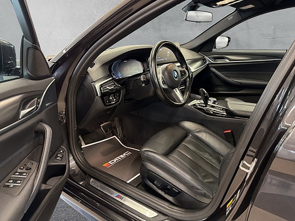 BMW 530e 10 of 30