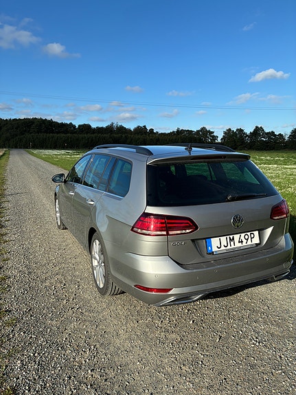 Volkswagen Golf VII 4 of 9