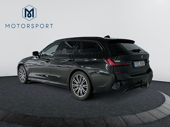 BMW 330e 5 of 24