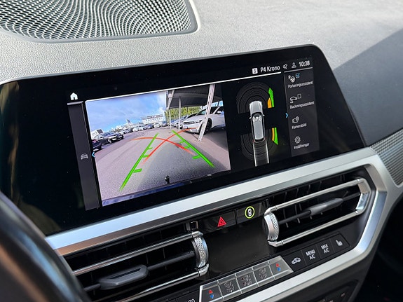 BMW 330e 22 of 24