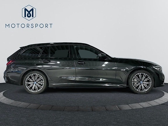 BMW 330e 9 of 24