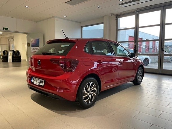 Volkswagen Polo 6 of 17
