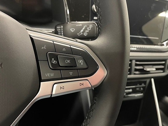 Volkswagen Polo 13 of 17