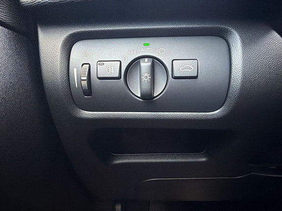 Volvo V40 17 of 22