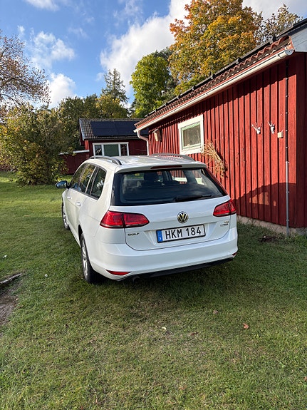 Volkswagen Golf VII 2 of 5