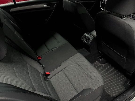 Volkswagen Golf I 17 of 19