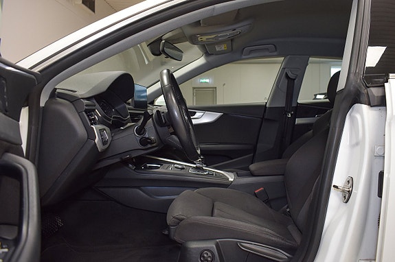 Audi A5 6 of 24