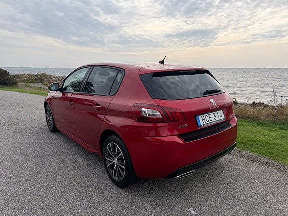 Peugeot 308 3 of 14