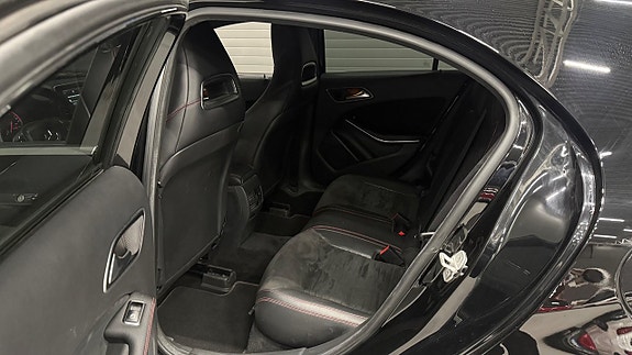 Mercedes-Benz A180 13 of 25