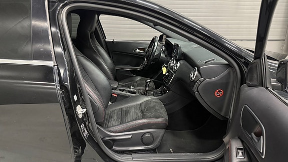 Mercedes-Benz A180 15 of 25