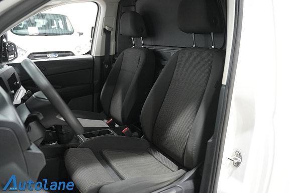 Volkswagen Caddy Maxi 18 of 28