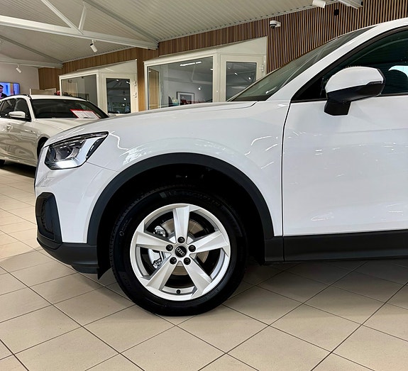 Audi Q2 13 of 13