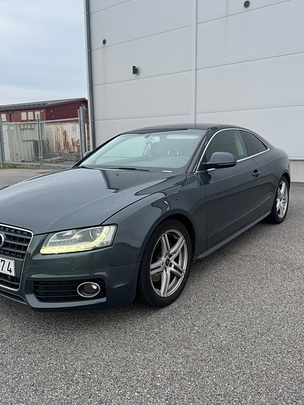 Audi A5 2 of 7