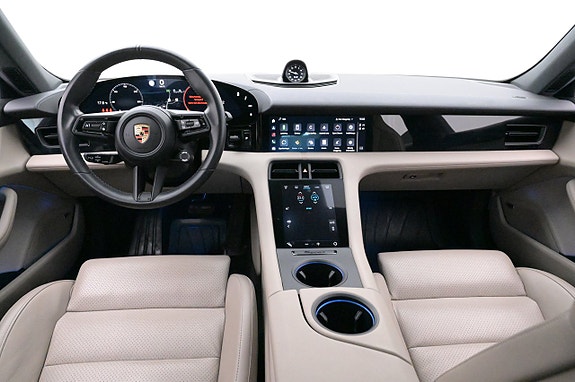 Porsche Taycan 4S 6 of 27