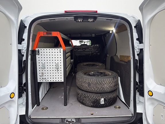 Ford Transit Connect 16 of 16