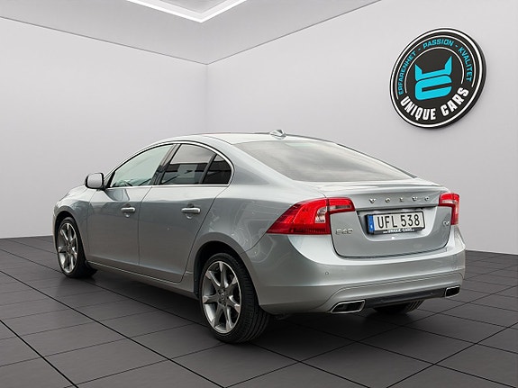 Volvo S60 5 of 23