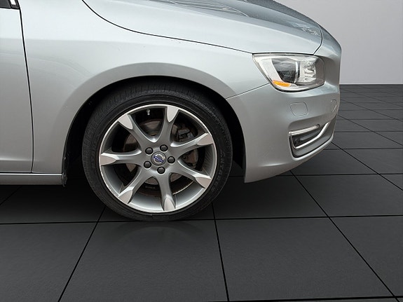 Volvo S60 10 of 23