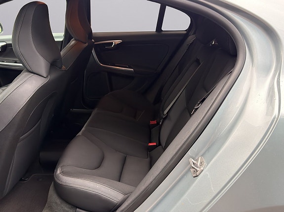 Volvo S60 22 of 23