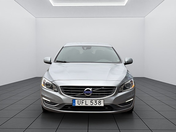 Volvo S60 8 of 23