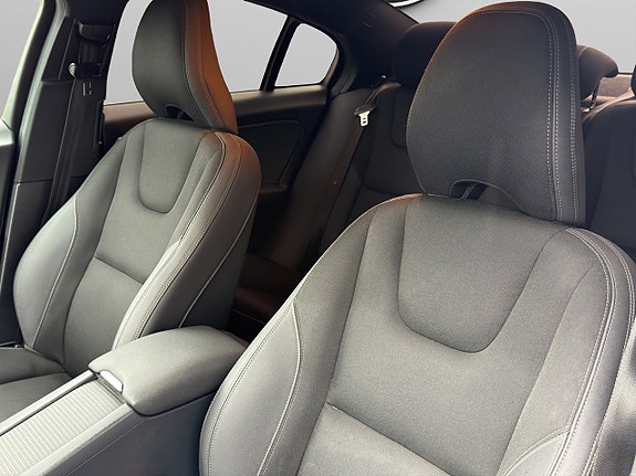 Volvo S60 14 of 23