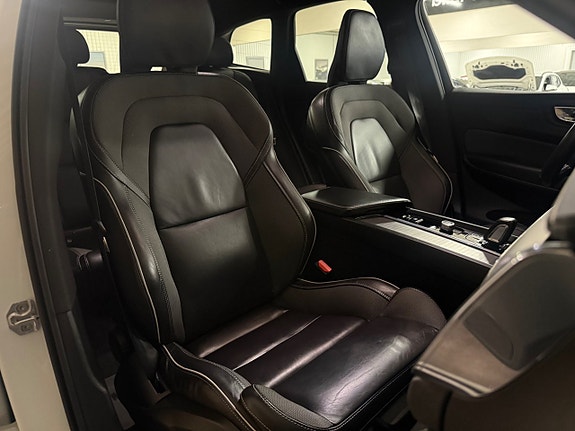 Volvo XC60 24 of 29