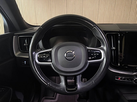 Volvo XC60 17 of 29