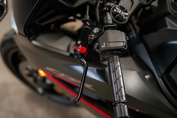 Honda Powersports CBR650R Akrapovic® / Nyskick 13 of 14