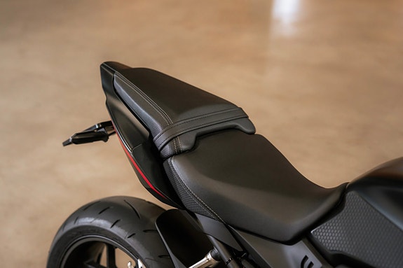 Honda Powersports CBR650R Akrapovic® / Nyskick 10 of 14