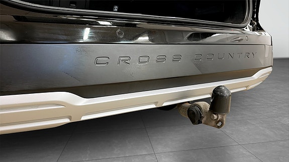Volvo V90 Cross Country 13 of 13