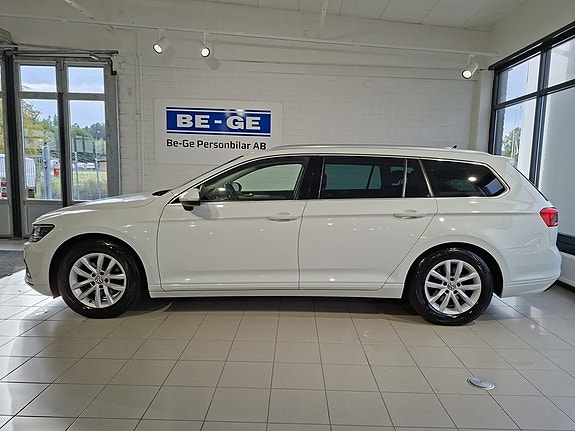 Volkswagen Passat 4 of 19
