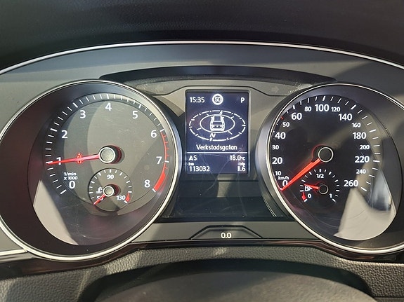 Volkswagen Passat 7 of 19