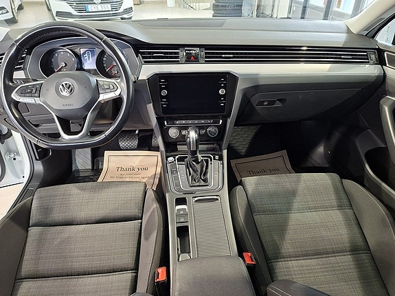 Volkswagen Passat 10 of 19