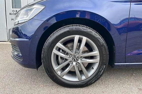 Volkswagen Touran 15 of 26