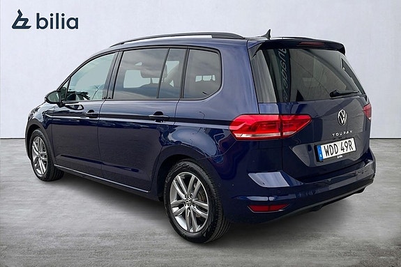 Volkswagen Touran 2 of 26