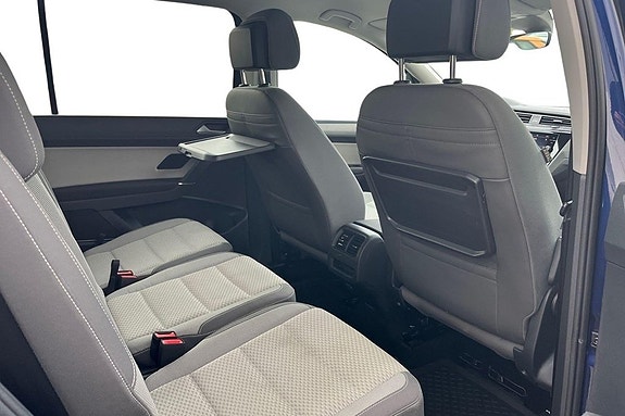 Volkswagen Touran 7 of 26