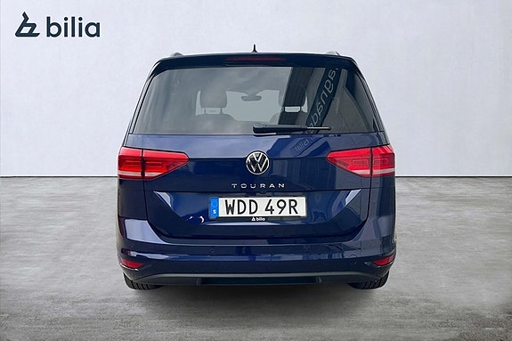 Volkswagen Touran 4 of 26