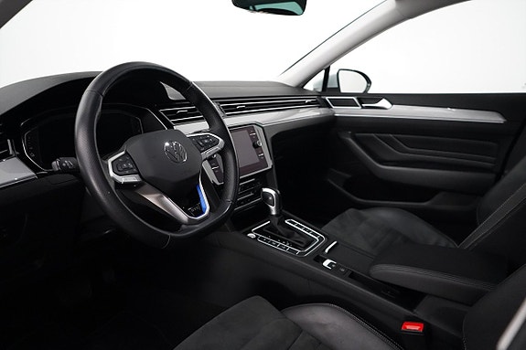 Volkswagen Passat 5 of 22