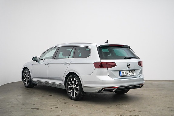 Volkswagen Passat 4 of 22