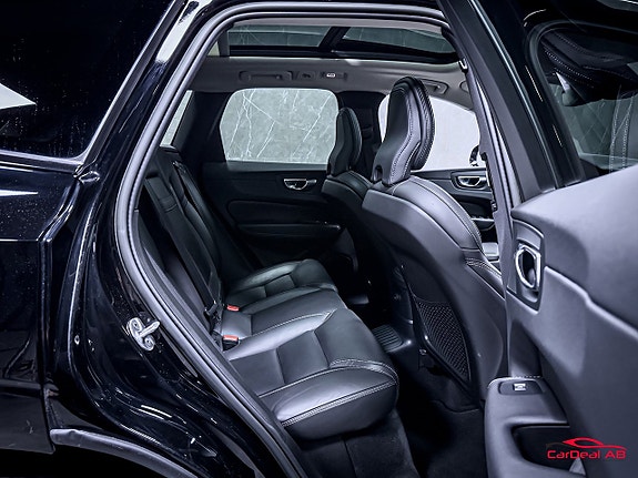 Volvo XC60 16 of 30