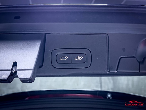 Volvo XC60 19 of 30