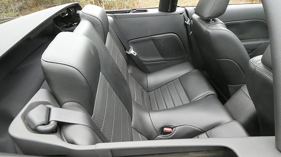 Ford Mustang 12 of 30