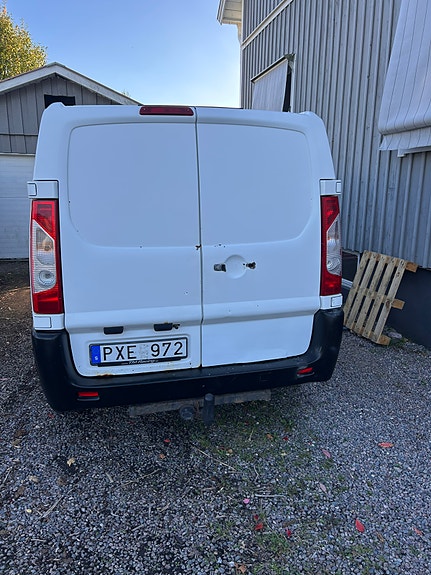 Peugeot Expert 2 of 9
