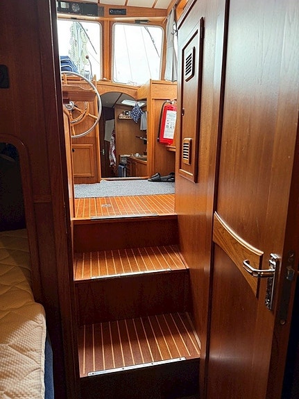 Nauticat 33 Ketch 25 of 30