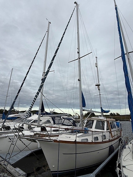 Nauticat 33 Ketch 3 of 30