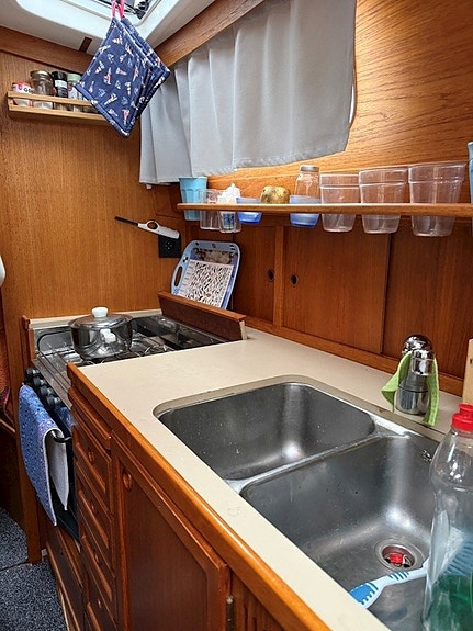 Nauticat 33 Ketch 20 of 30