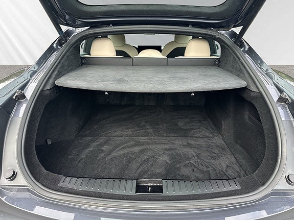 Tesla Model S 23 of 23