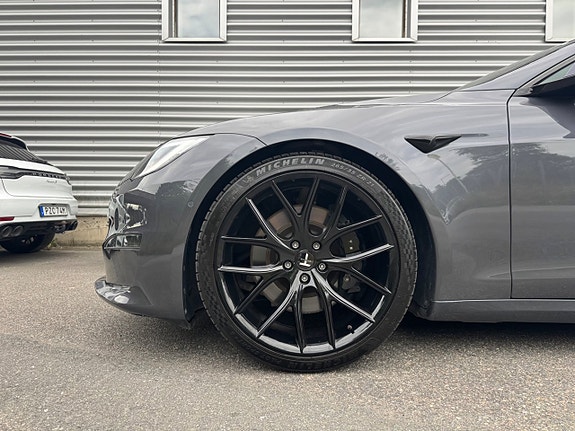 Tesla Model S 6 of 23