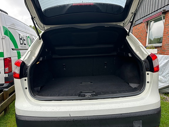 Nissan Qashqai 4 of 12