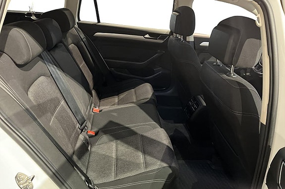 Volkswagen Passat 8 of 18